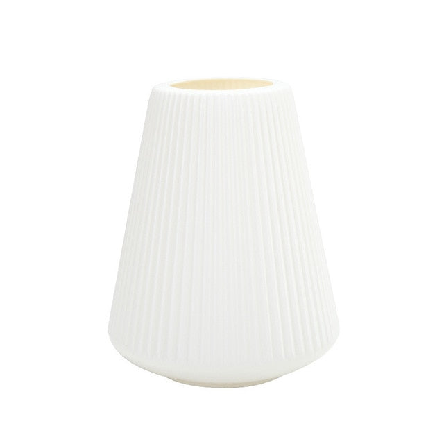 Modern Minimalist Vase Modern Minimalist Vase Decluttered Homes